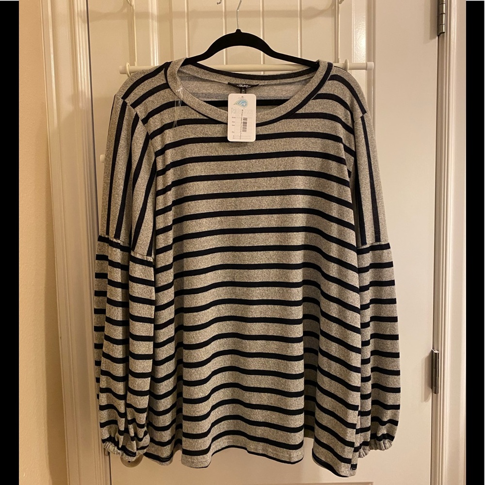 PGB Grey/Navy Striped Top. 2XL NWT.